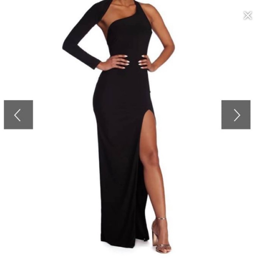 Black long sleeve maxi dress